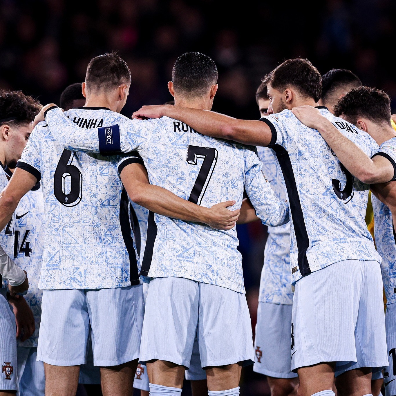 葡萄牙中场球员贝纳尔多选入欧洲最佳阵容的简单介绍