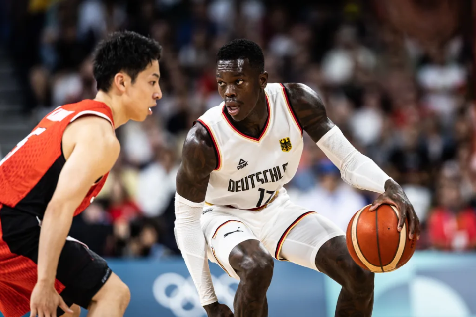 希腊男篮强势德国男篮，乔治·希尔完成帽子戏法的简单介绍