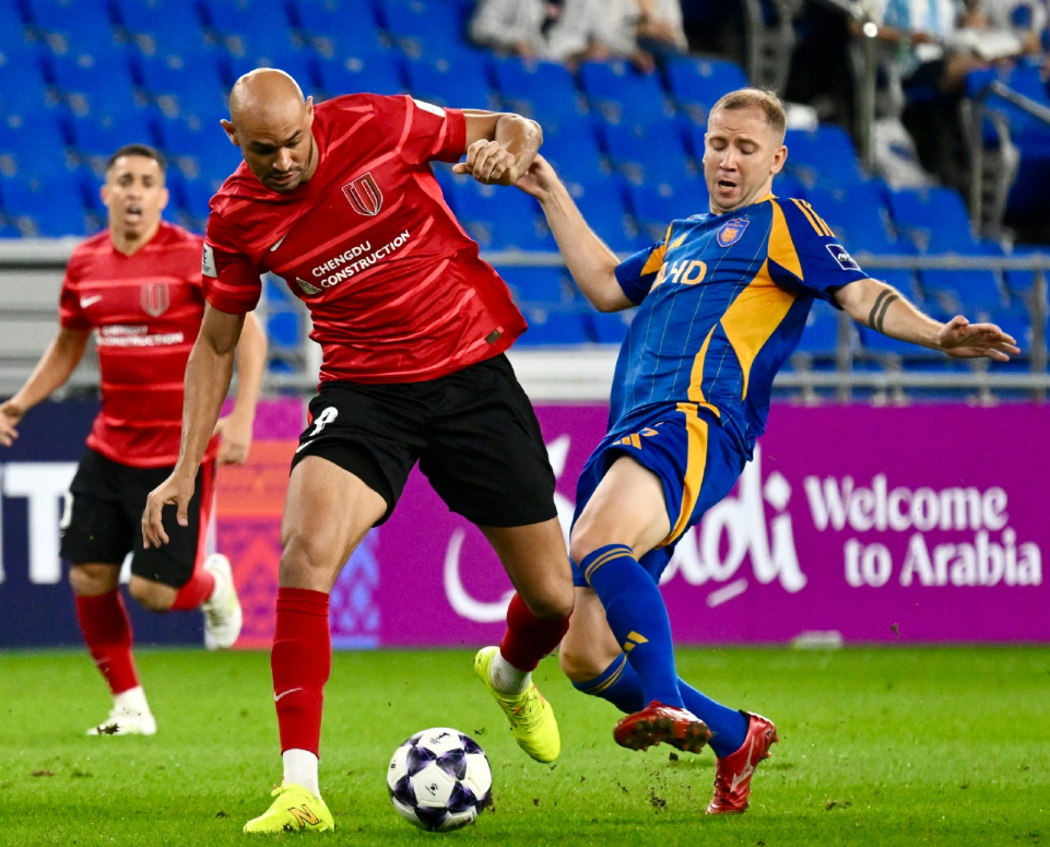 奥萨若新援破门,帮助球队保住胜利的简单介绍 奥萨若新援破门,帮助球队保住胜利的简单介绍