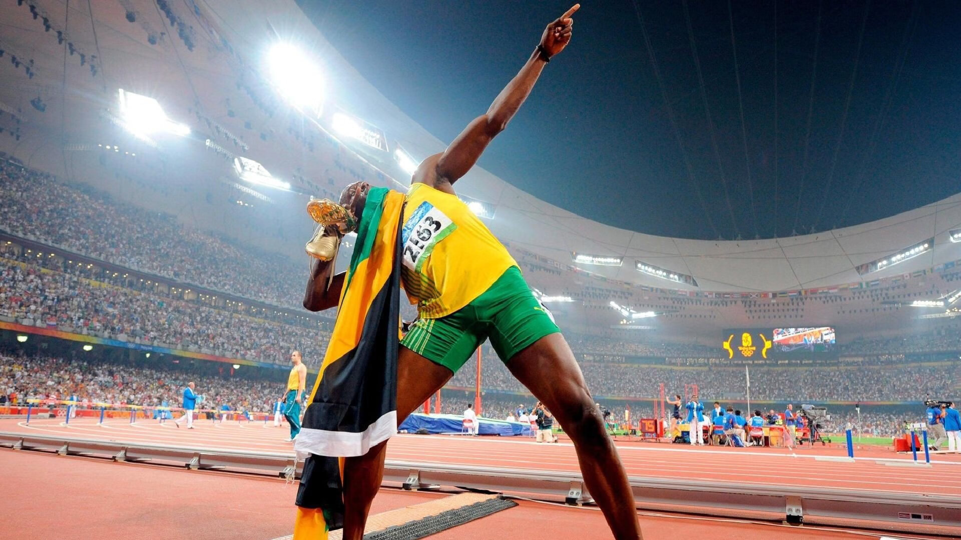 德甲争冠战之夜,拉亚的叹息,与那道无解的对手身影