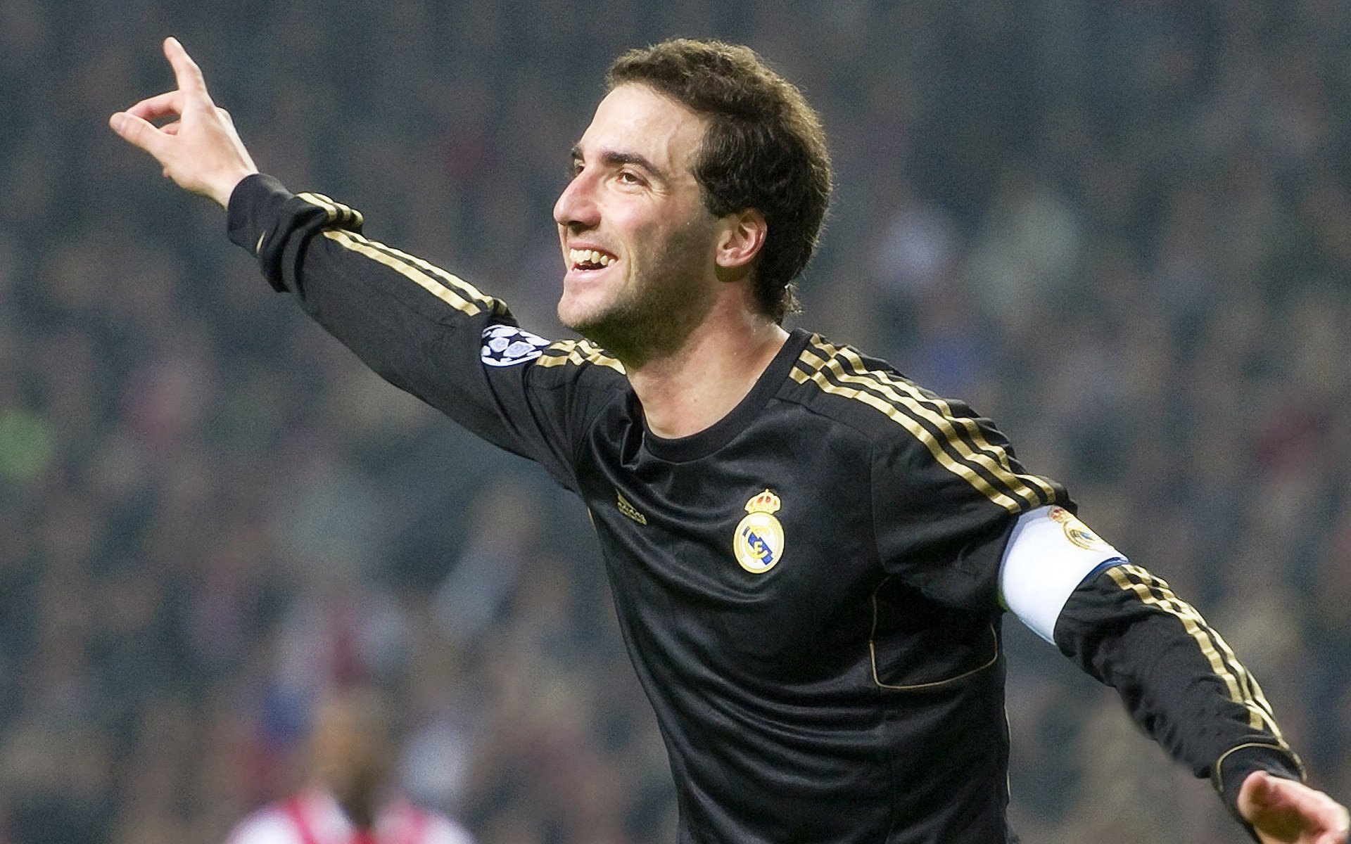 伊萨克关键节点连续得分破局,葡萄牙式封锁战术如何钳制亚特兰大攻势?