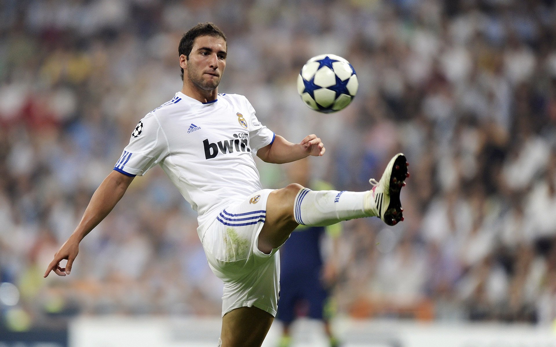 加维硬仗之王,比利时一波带走加纳背后的战术博弈与意志较量